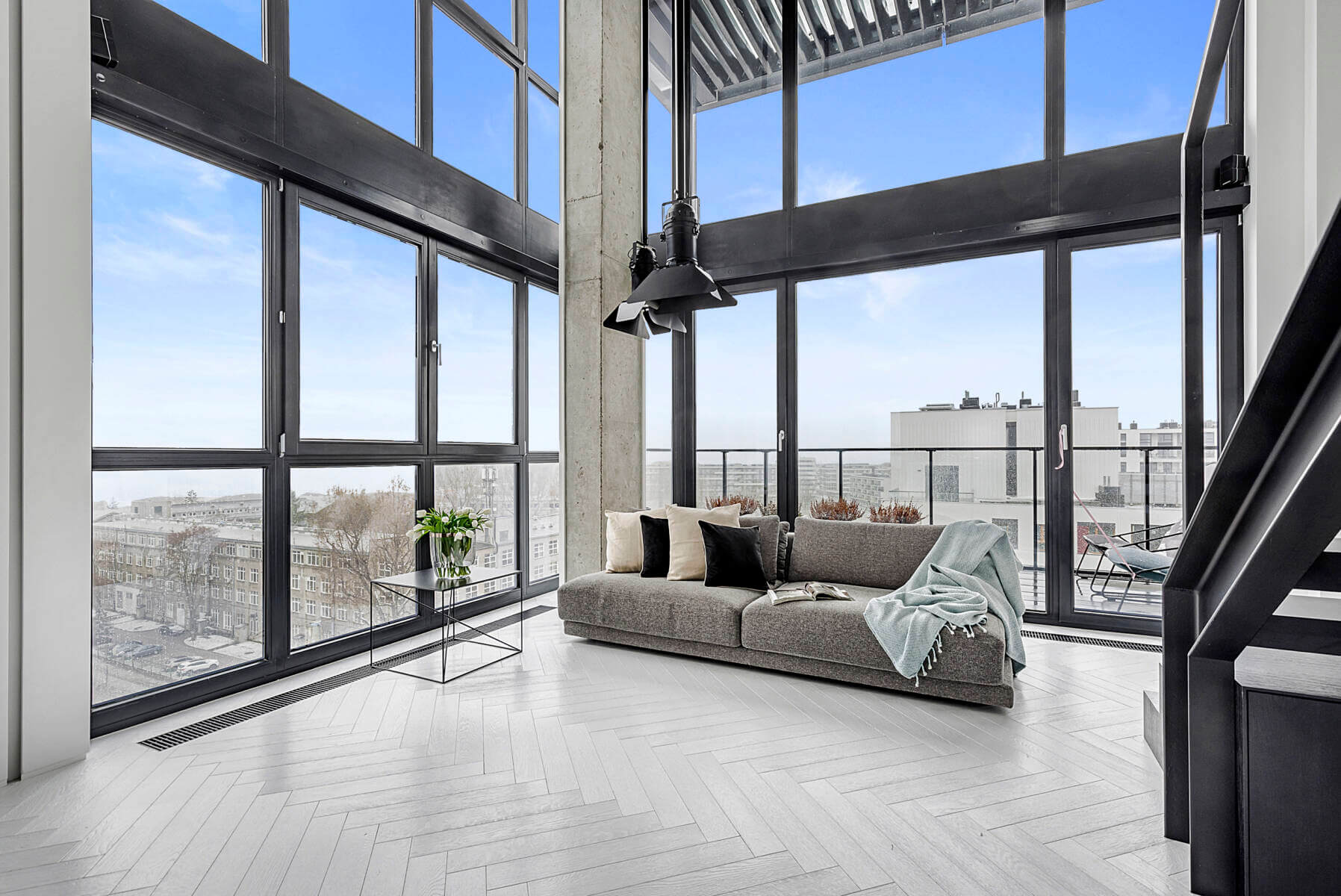 DISCOVER AMAZING PROPERTIES IN WARSAW, POLAND. LUXURY PENTHOUSE WITH THE ATMOSPHERE OF NEW YORK